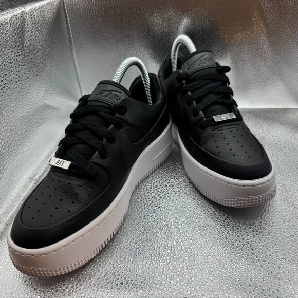 Size 7 Nike Af1 Sage Low Air Force Womens Black White Platform Shoes AR5339-002 - Picture 3 of 10